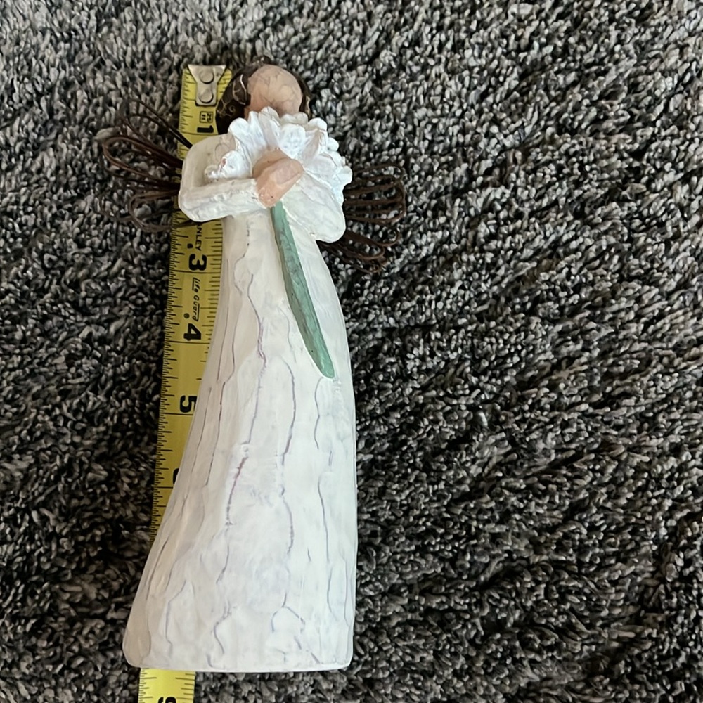 Willow Tree Angel Figurine with Flower